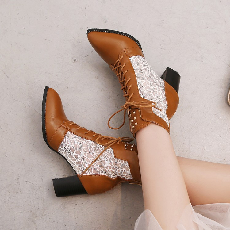 Hinke | Elegant Lace-Up Block-Heel Ankle Boots