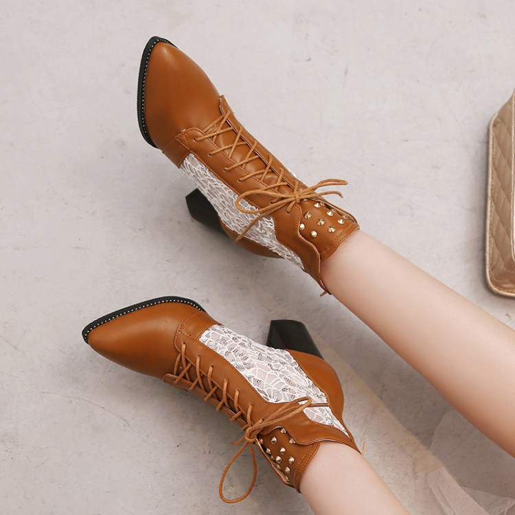 Hinke | Elegant Lace-Up Block-Heel Ankle Boots